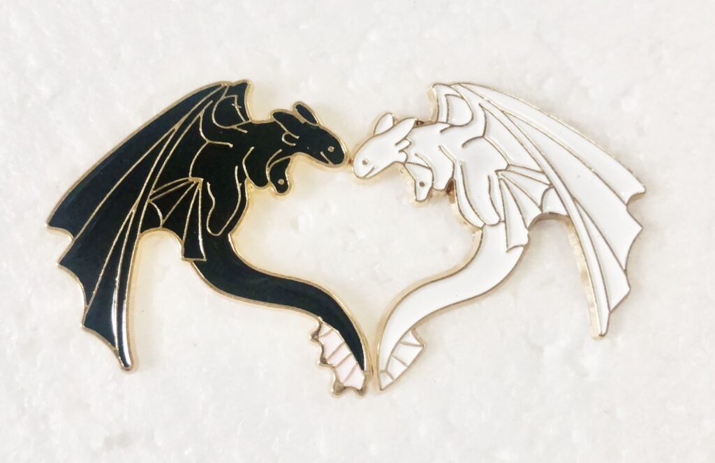 How To Train Your Dragon Toothless & Light Fury Metal Enamel Pins Set ...