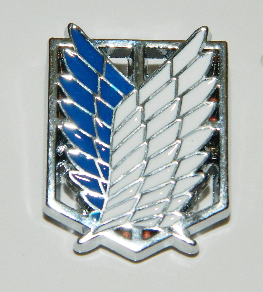 Hzzzzz Brooch Manga Attack on Titan Logo Scouting Legion Symbol Wings Enamel Brooch Pin