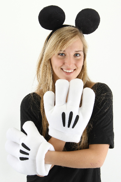 how to make mickey mouse gloves